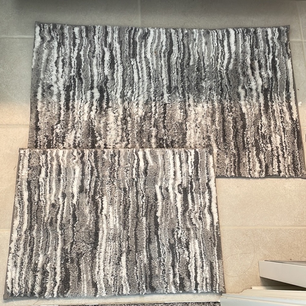 Bath Mat Set - Gray and White - Picture 1 of 6